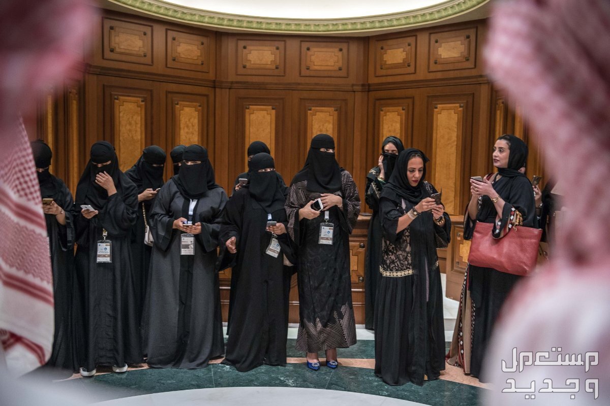 اجمل كلام عن يوم المرأة العالمي 2025 سيدات سعوديات يرتدين النقاب