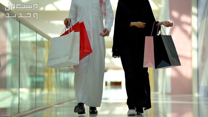 خطوات حجز تذاكر فعاليات مهرجان أوتليت الرياض 2024 رجل سعودي وزوجته مهرجان أوتليت الرياض