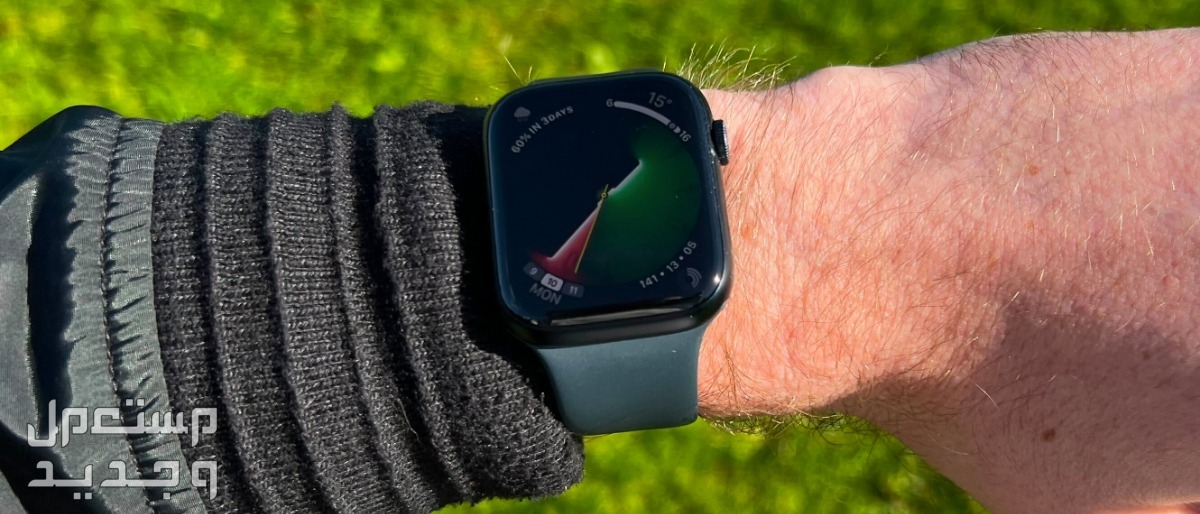 الفرق بين ساعة ابل 8 و 9 تعرف على المواصفات والاسعار في العراق شاشة Apple Watch Series 8