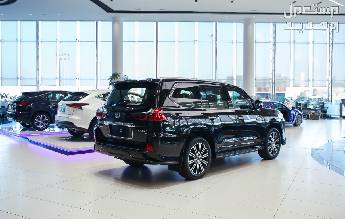 لكزس LX 2024 الجديدة بجميع الفئات والاسعار المتوفرة عند الوكيل وابرز العيوب والمميزات سيارة لكزس LX 2024-2025