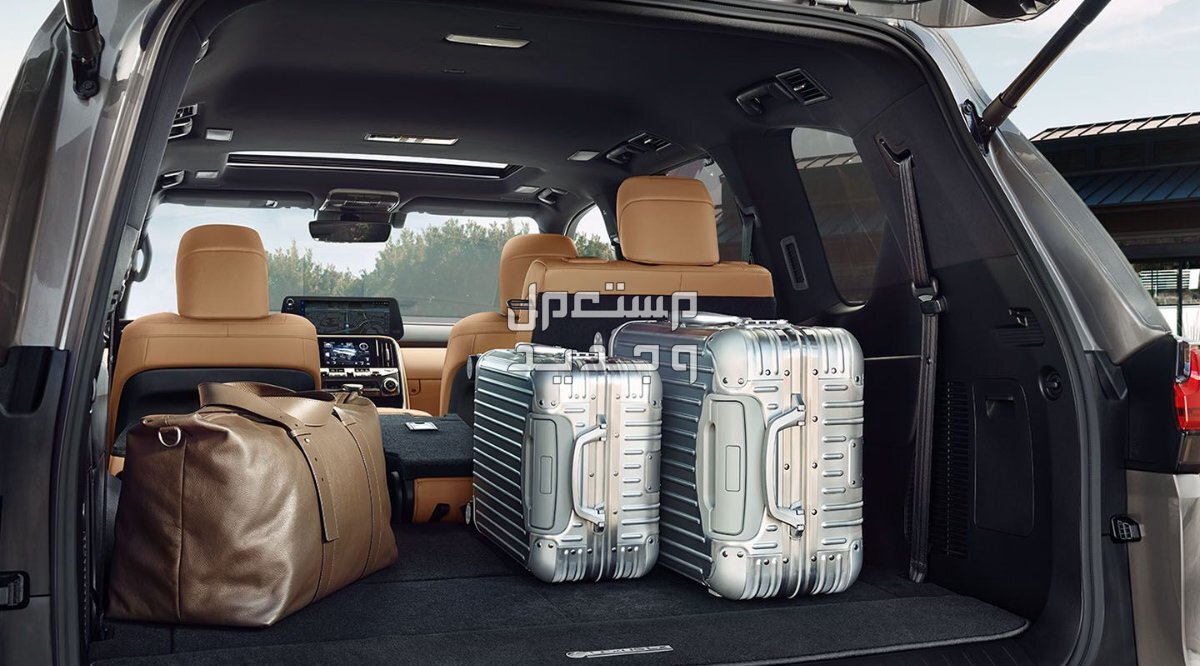 لكزس LX 2024 الجديدة بجميع الفئات والاسعار المتوفرة عند الوكيل وابرز العيوب والمميزات مساحة تخزينية سيارة لكزس LX 2024-2025
