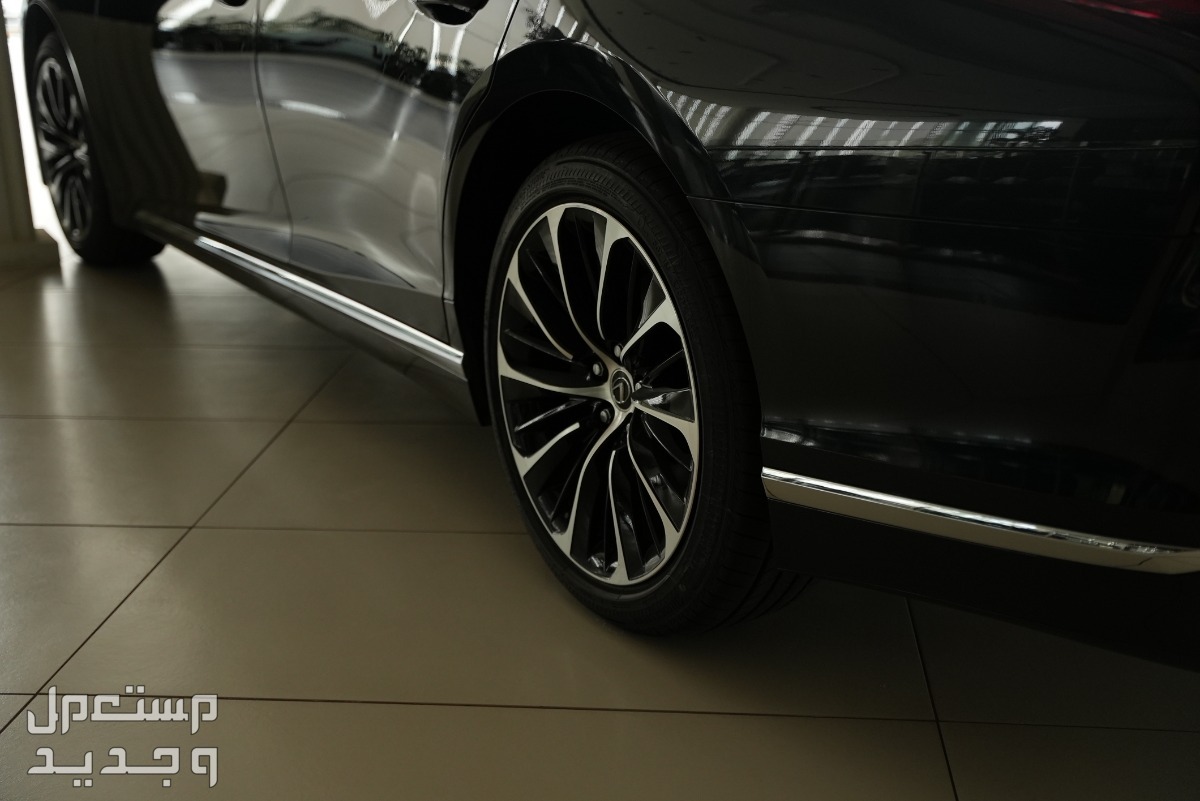 فئات لكزس LS 2024 مع أسعارها وأبرز المواصفات والتقنيات لدى الوكيل