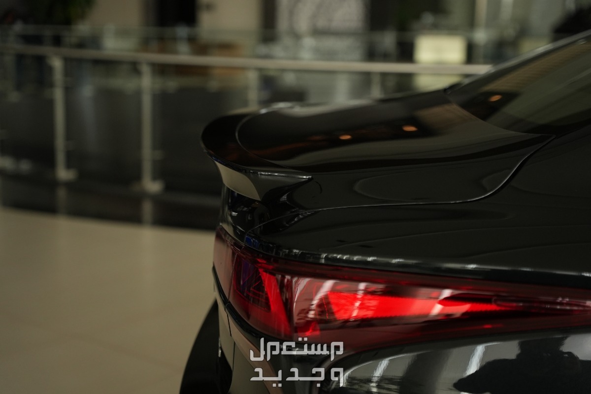 فئات لكزس LS 2024 مع أسعارها وأبرز المواصفات والتقنيات لدى الوكيل