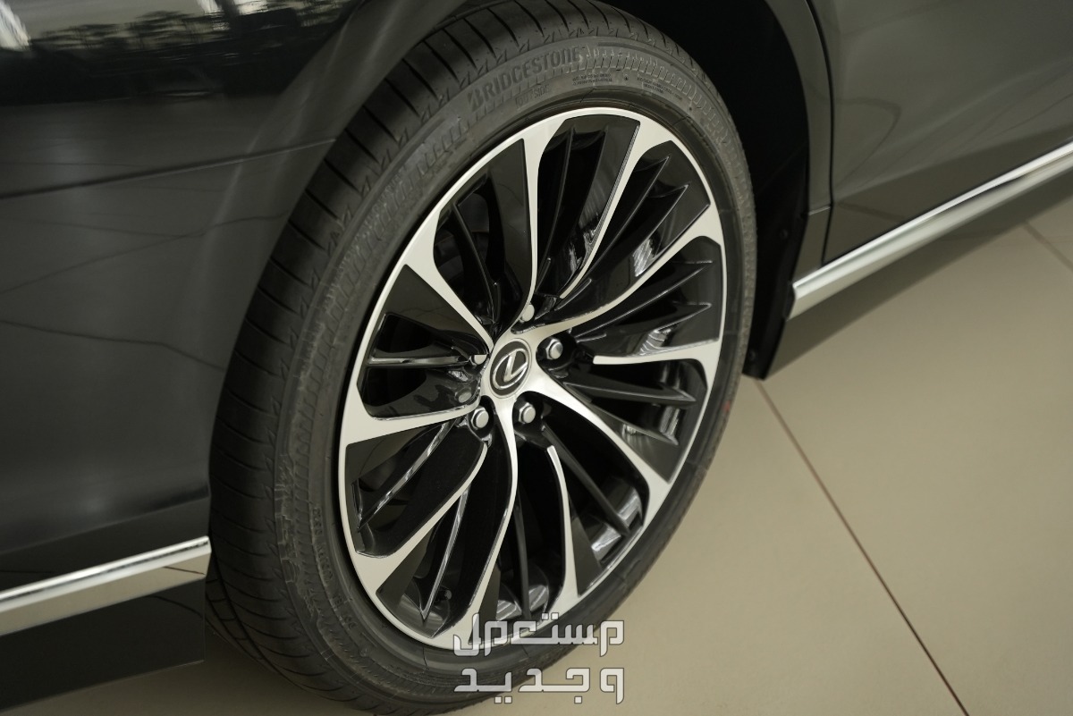 فئات لكزس LS 2024 مع أسعارها وأبرز المواصفات والتقنيات لدى الوكيل