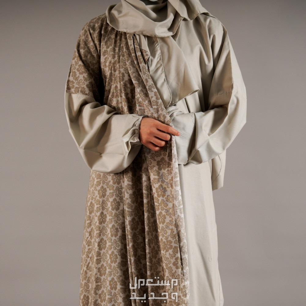 أشكال ملابس الصلاة للنساء 2024 وأسعارها في السعودية شرشف مع حجاب منفصل