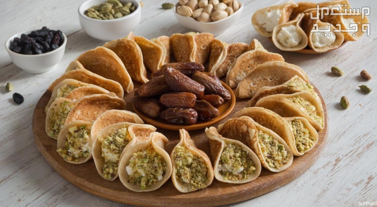 قائمة حلويات رمضان سهلة وسريعة قطايف بالتمر والكريمة