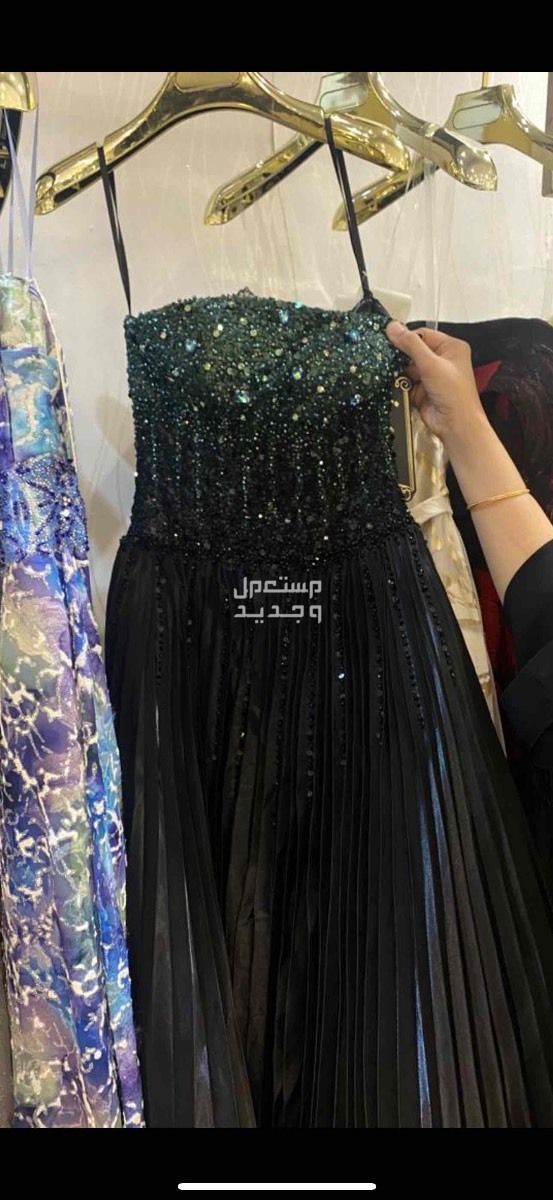 فستان  في الطائف بسعر 1800 ريال سعودي