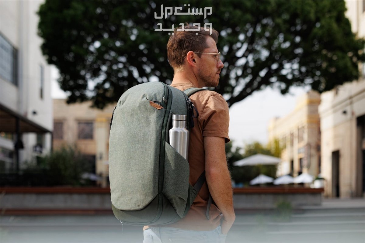 تعرف على أفضل شنطة ظهر للسفر 2024 شنطة ظهر للسفر 2024  Peak Design Travel Backpack 30L باللون الأخضر