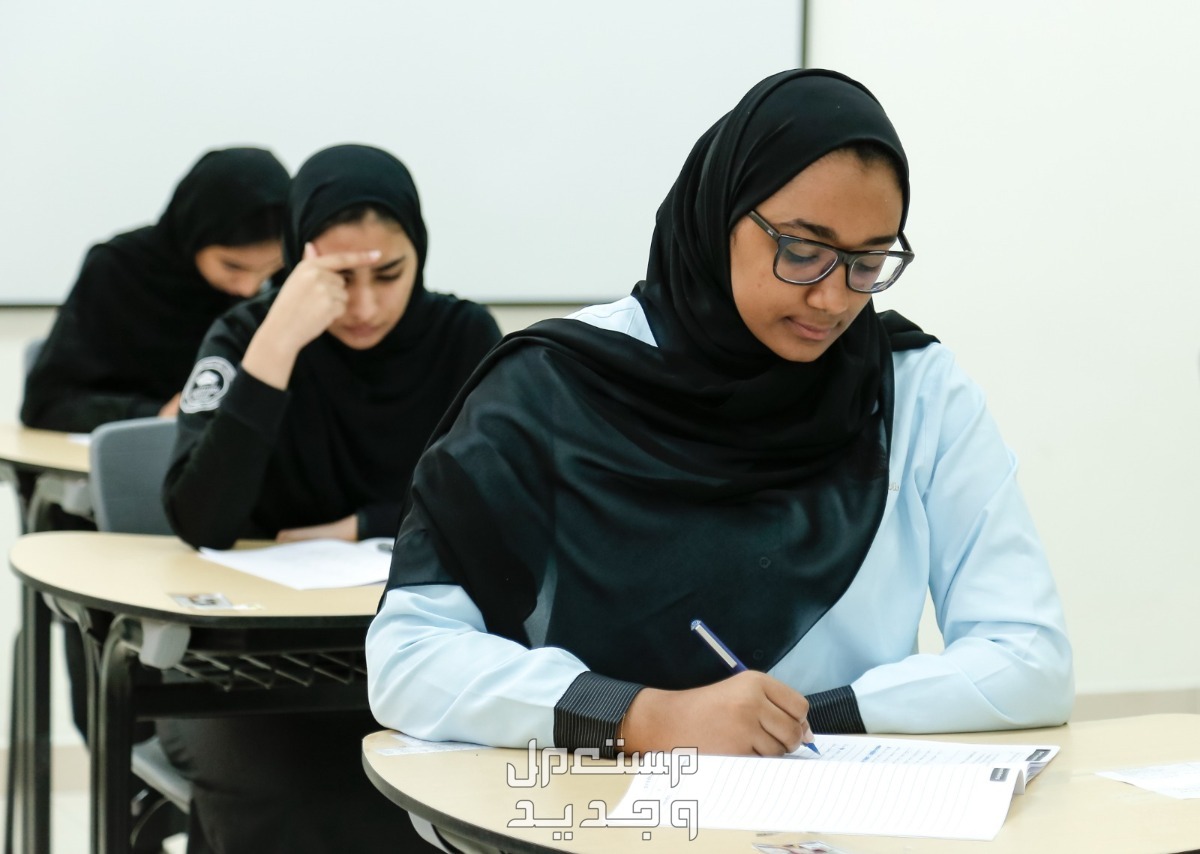 جدول التقويم الدراسي 1445 الفصل الثالث في السعودية طالبات في المدارس السعودية