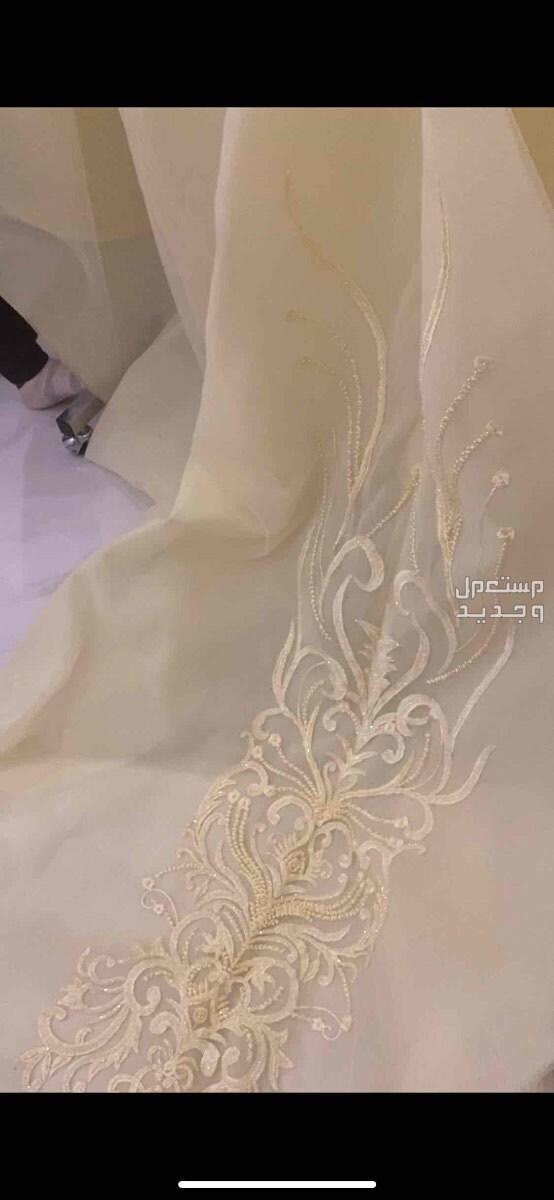 فستان ملكة في جدة بسعر 1500 ريال سعودي