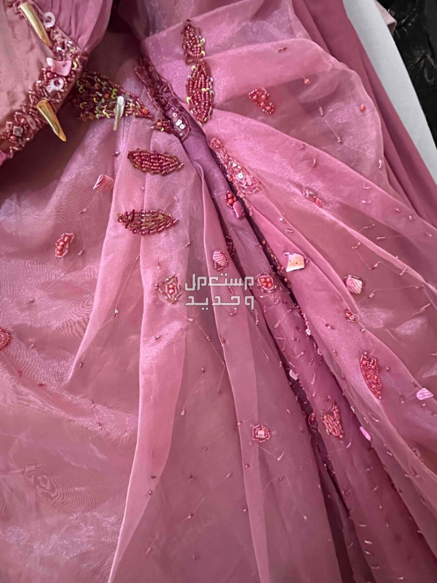فستان وردي خامة سورية