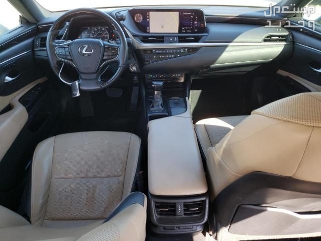 Lexus ES 2019 in Dubai at a price of 30 thousands AED