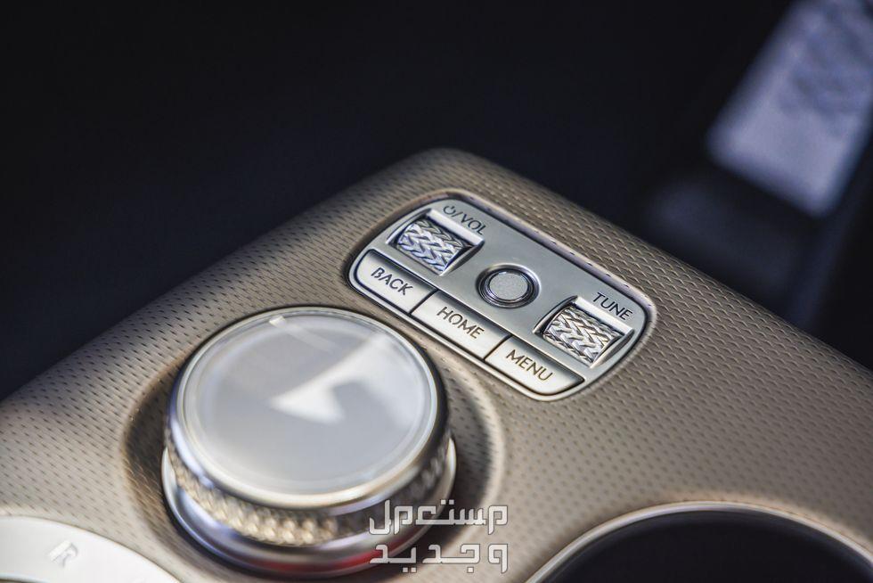 جينيسيس GV60 2024 الجديدة بجميع الفئات والأسعار المتوفرة عند الوكيل وأبرز العيوب والمميزات في السعودية في الإمارات العربية المتحدة التصميم الداخلي لسيارة جينيسيس GV60 2024