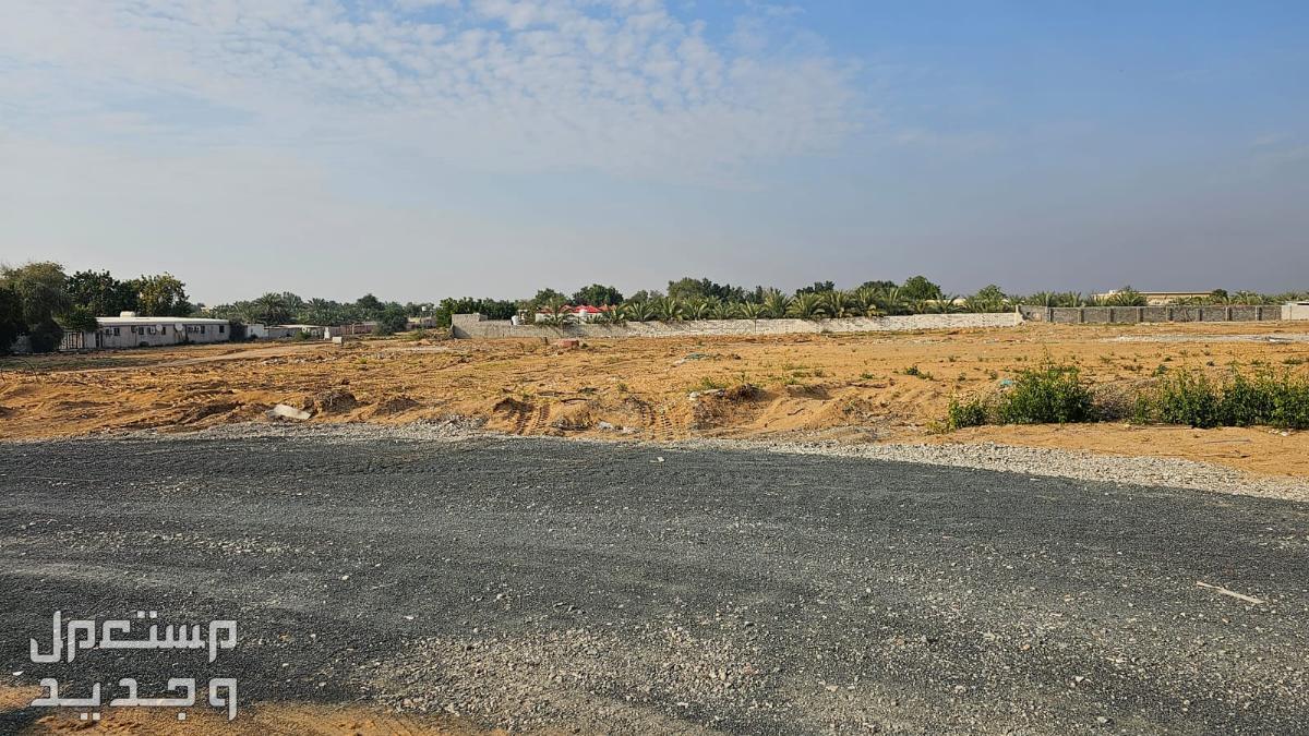 طرح جديد  مخطط الحدائق 2 أراضي تاون هاوس للبيع تصريح بناء أرضي وطابقين  في منطقة الحليو 2