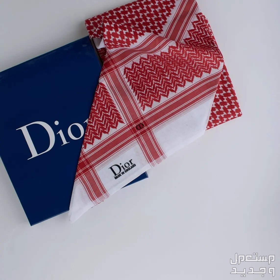 شماغ مونت بلانك الاحمر الغامق 2024