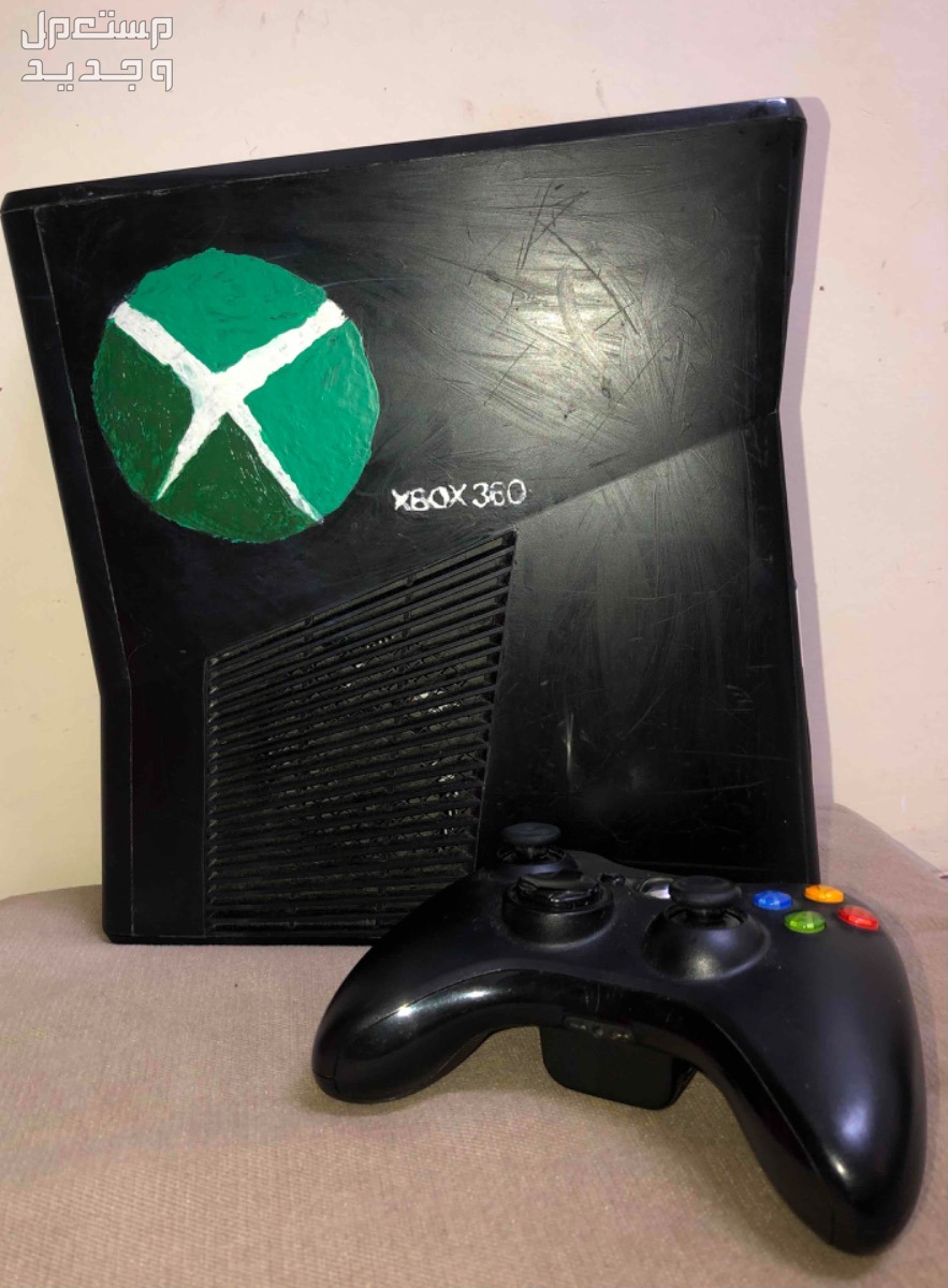 حي غرناطه  جهاز Xbox360 في حاله جيده مع ذراع تحكم وكاميرا خاصه بالالعاب