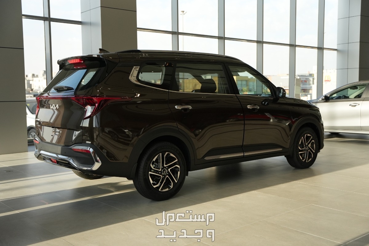 كيا كارينز 2024 الجديدة بجميع الفئات والأسعار المتوفرة عند الوكيل وأبرز العيوب والمميزات التصميم الخارجي لسيارة كيا كارينز 2024