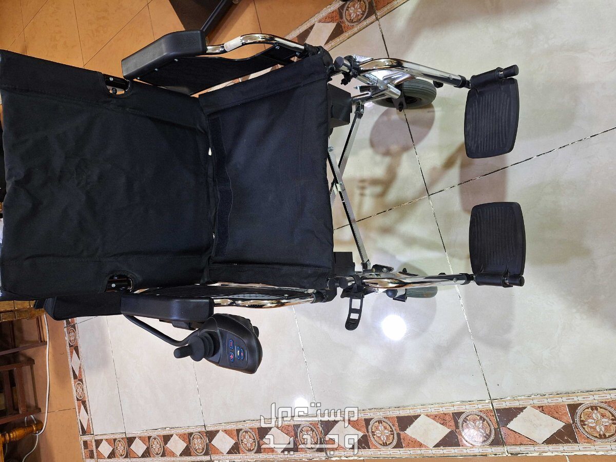 كرسي كهربائي للبيع مستعمل استعمال خفيف في الخبر بسعر 2800 ريال سعودي