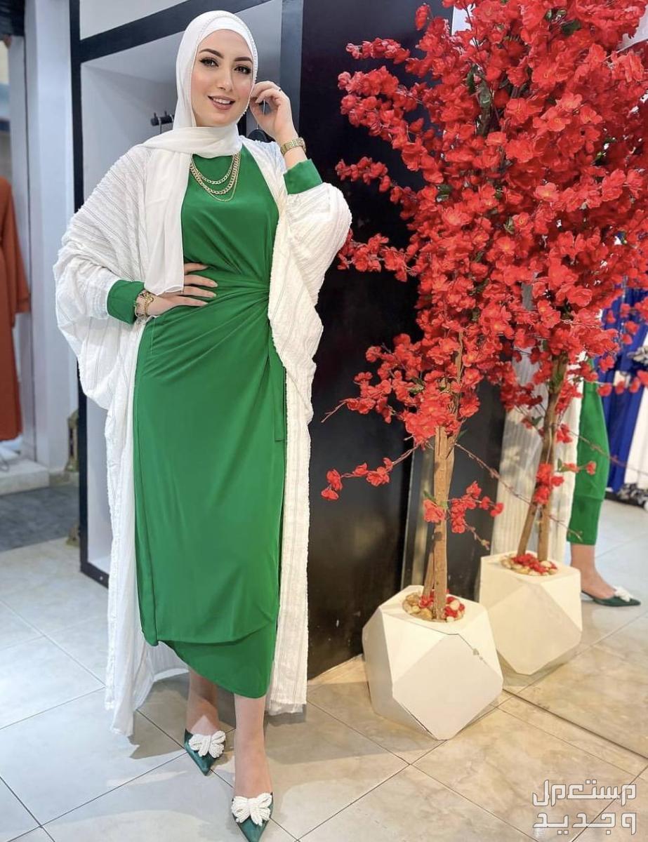 أحدث أشكال فساتين العيد بألوان وتصاميم حديثة 2024 في السعودية فستان أخضر