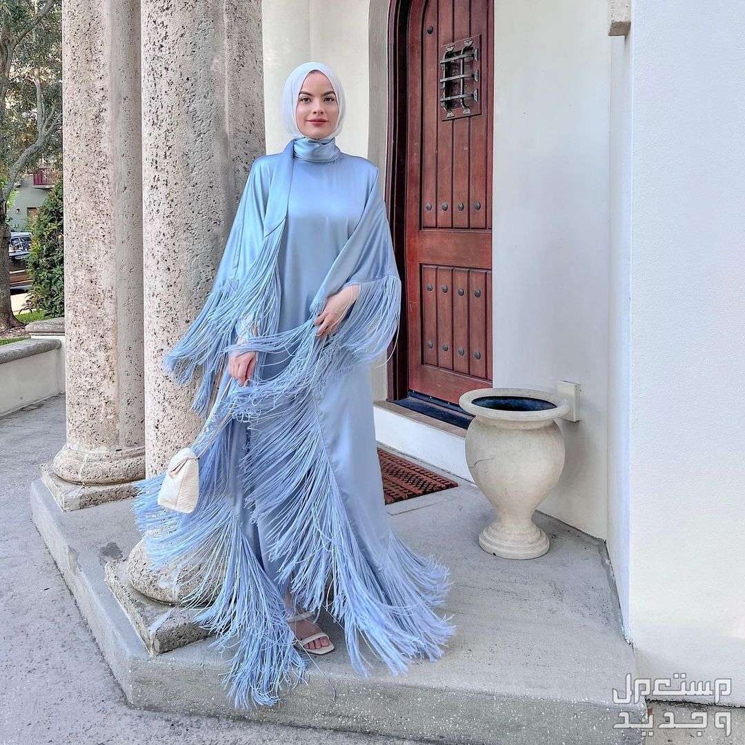 أحدث أشكال فساتين العيد بألوان وتصاميم حديثة 2024 في السعودية فستان أزرق