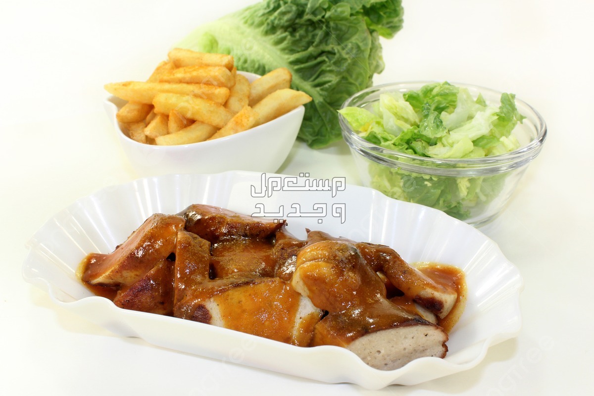 تعرف على أشهر 10 أطباق شعبية شهية من حول العالم في البحرين النقانق بالكاري