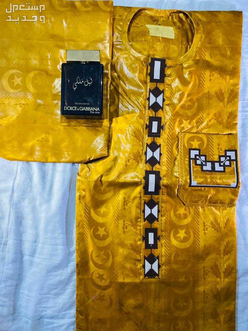 لباس ڨزنير معروف في جنوب الجزائر وليبيا وموريتانيا وتشاد ونيجر ومالي وبوركينا فاسو للبيع بالجملة وتجزئة