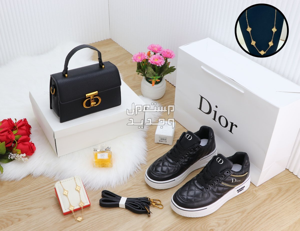 شنطه نسائيه ماركة Dior قصه جديد خامه ناعمة حجم وسط عالية الجودة في جدة بسعر 220 ريال سعودي