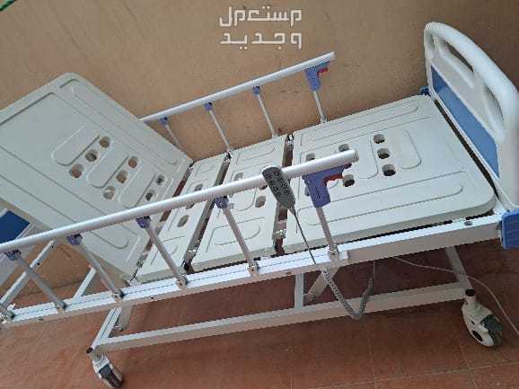 سرير طبي كهربائي للبيع