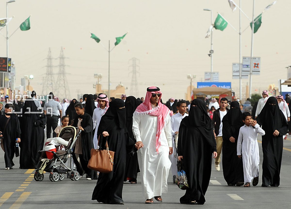 موعد عيد الفطر فلكيًا 2024 - 1445 هـ في الإمارات العربية المتحدة عيد الفطر المبارك