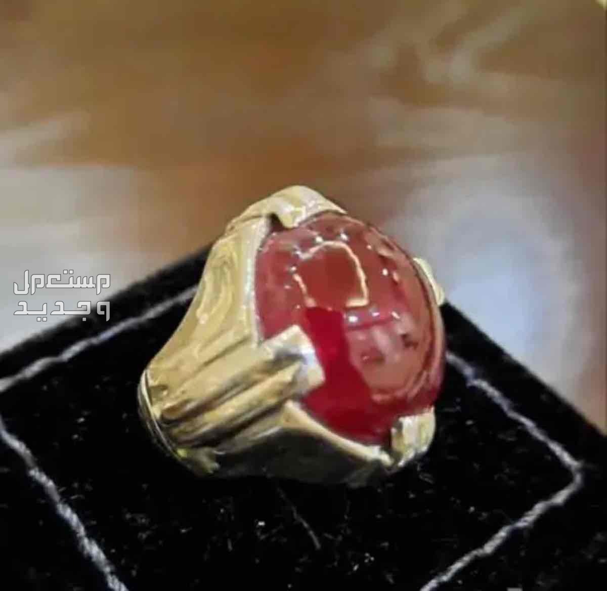 خاتم من حجر الياقوت الايراني