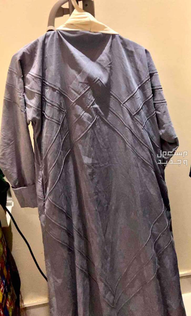 Multicolor abayas in good condition in Riyadh at a price of 150 SAR