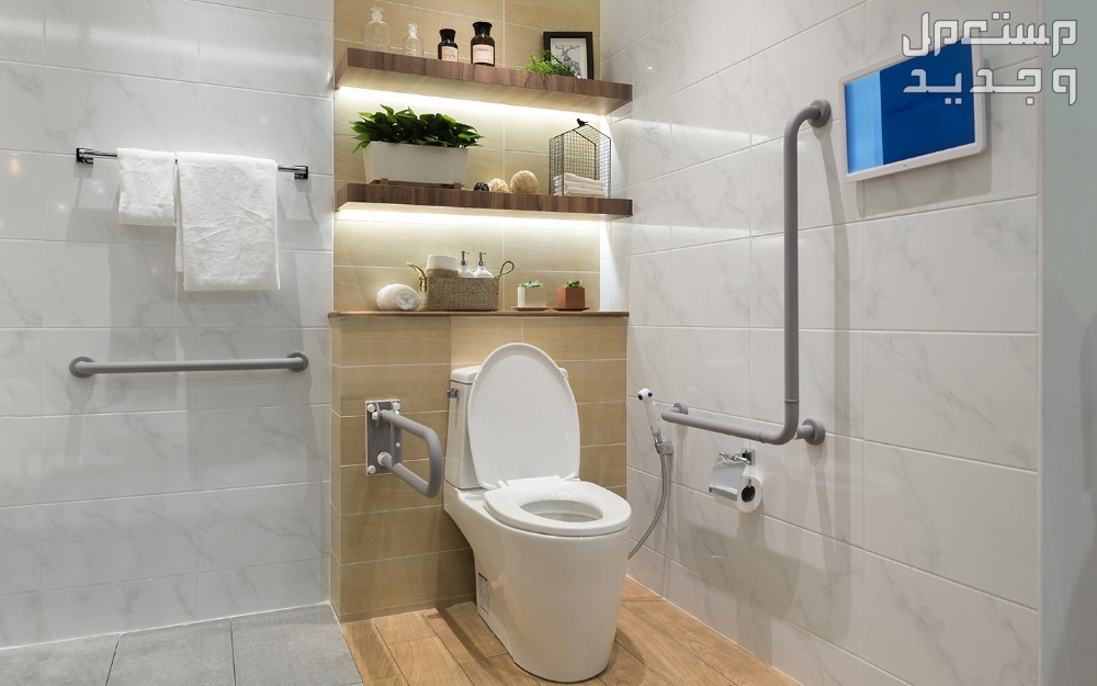 احدث ديكورات حمامات صغيرة المساحة في الإمارات العربية المتحدة حلول تخزين مخصصة للحمامات الصغيرة
