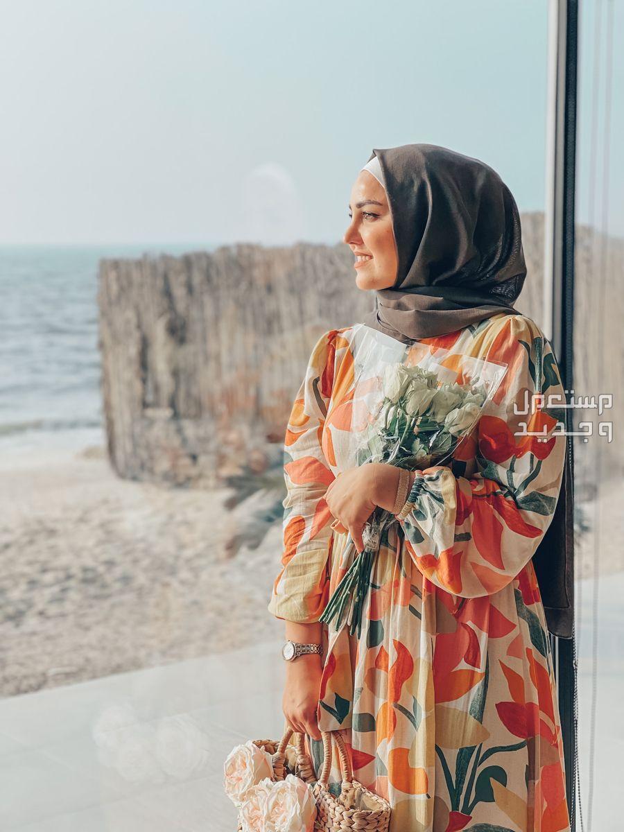 أجمل ألوان فساتين عيد الفطر للمحجبات 2024 فستان ورد للعيد