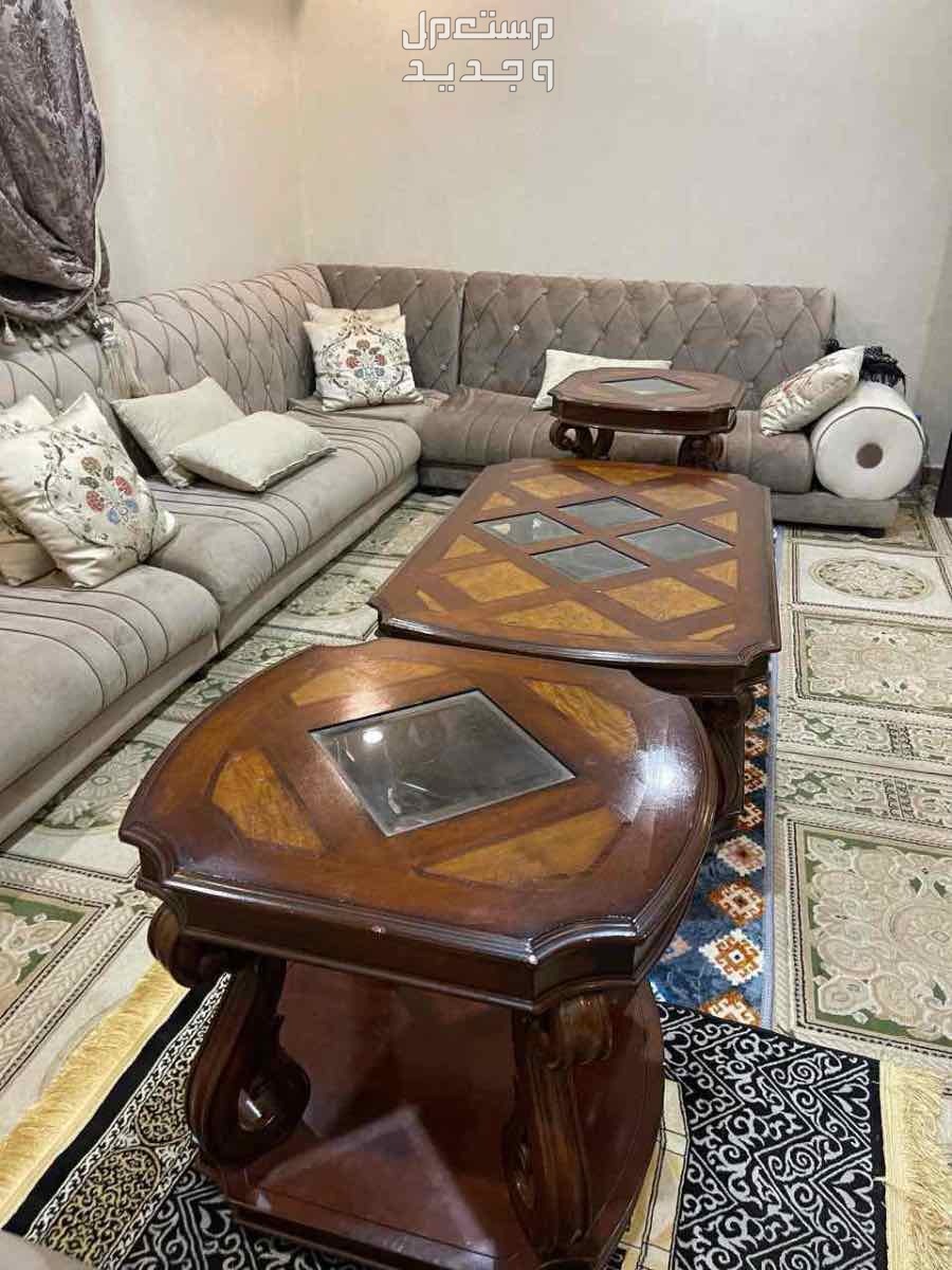 طاولات للبيع في الرياض بسعر 700﷼