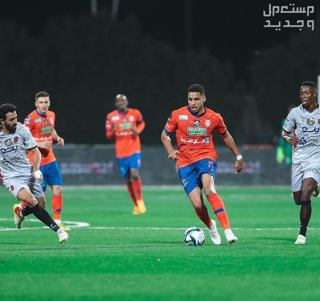 موعد مباراة النصر والفيحاء في دوري روشن والقنوات الناقلة في عمان لاعبي نادي الفيحاء