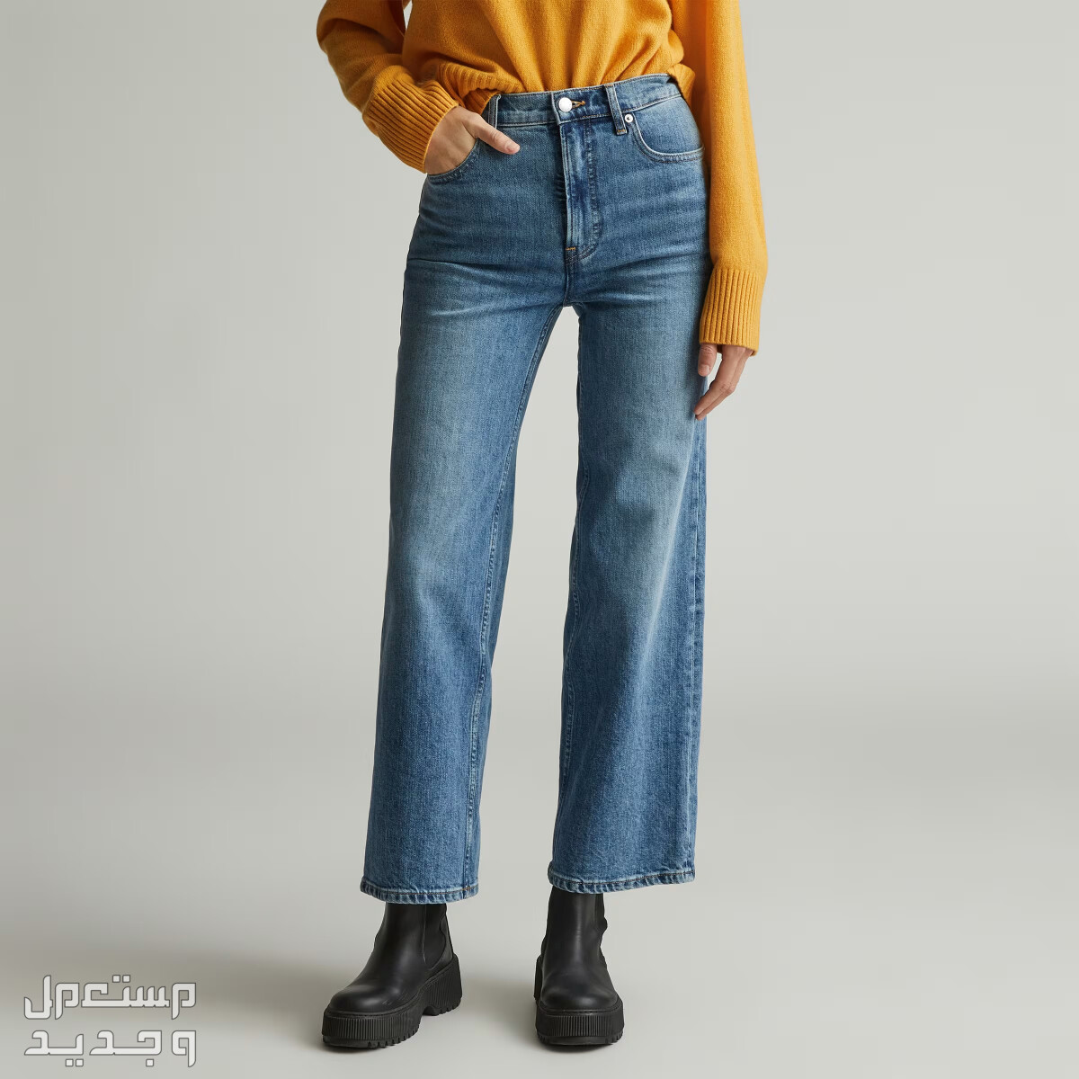 اجمل موديلات بناطيل جينز حريمي واسعة شكل بنطلون جينز  everlane the way high sailor jeans أثناء الارتداء