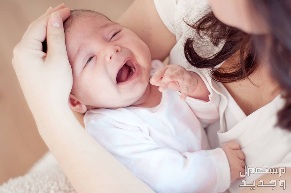 جدول اكل صحي للاطفال الرضع في اليَمَن رضيع يبكي
