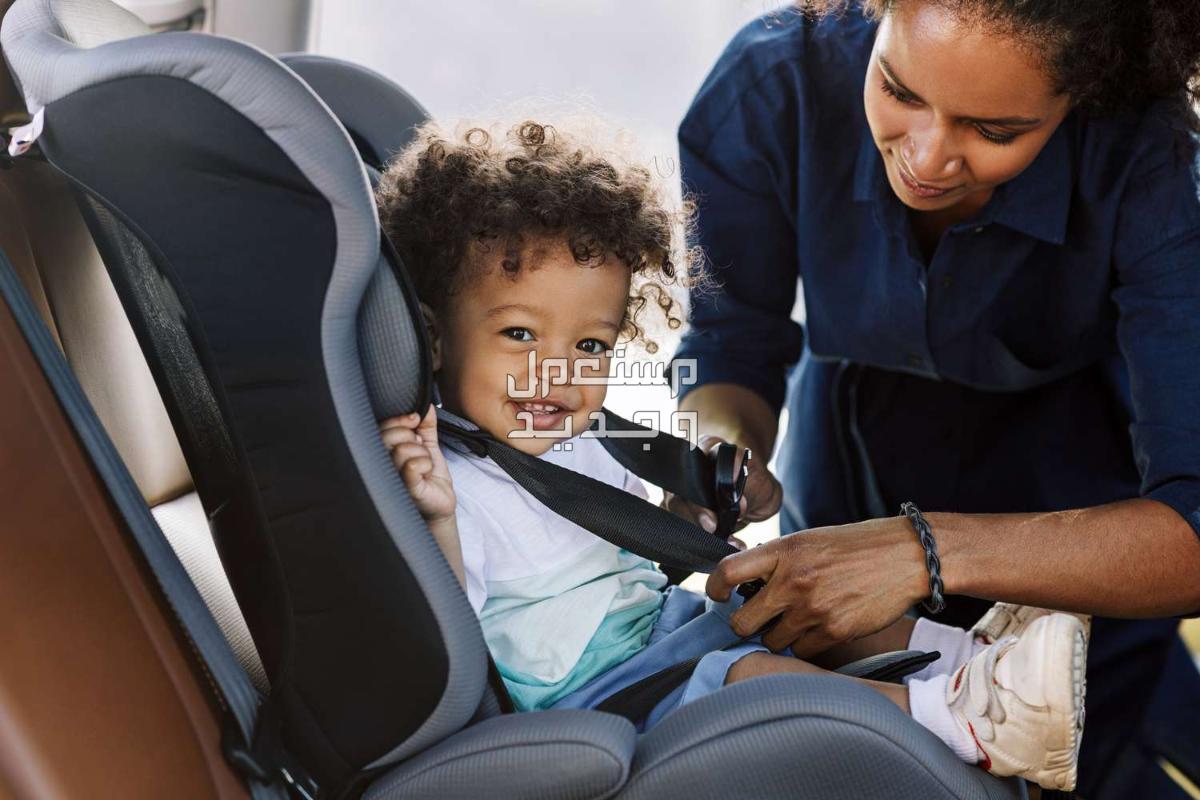 أفضل كرسي سيارة للاطفال بسعر مميز أضرار مقعد السيارة للأطفال