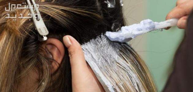 طريقة صبغ الشعر في المنزل بالصور خطوة بخطوة في العراق صبغة شعر دهبي