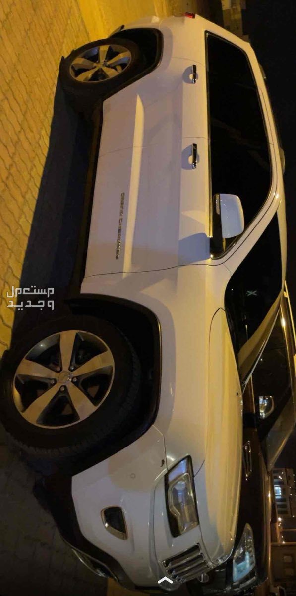 جيب جراند شيروكي 2014 في صلالة بسعر 4500 ريال عماني