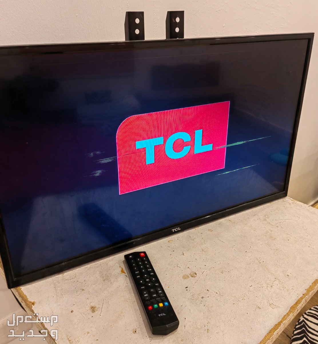 شاشة TV من شركة TCL اثنين وثلاثين بوصة للبيع