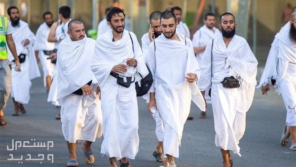 طريقة ارتداء ملابس الاحرام بالحج أو العمرة كاملة ملابس الإحرام الرجالي