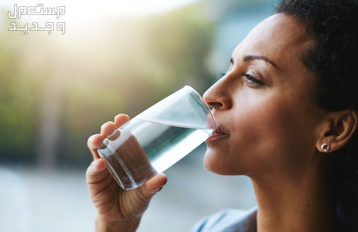فوائد شرب الماء للبشرة الدهنية والكمية المناسبة لوجه مشرق في اليَمَن فوائد شرب الماء للبشرة