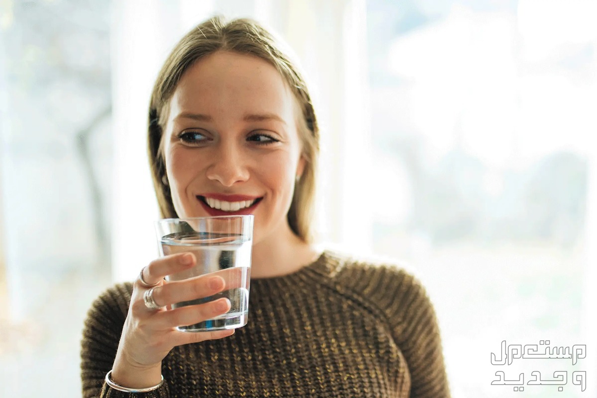 فوائد شرب الماء للبشرة الدهنية والكمية المناسبة لوجه مشرق في اليَمَن كميات الماء المناسبة للبشرة