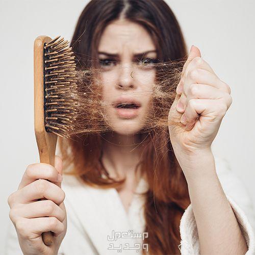 أسباب تساقط الشعر عند النساء وعلاجه استراتيجيات الشعر الصحي
