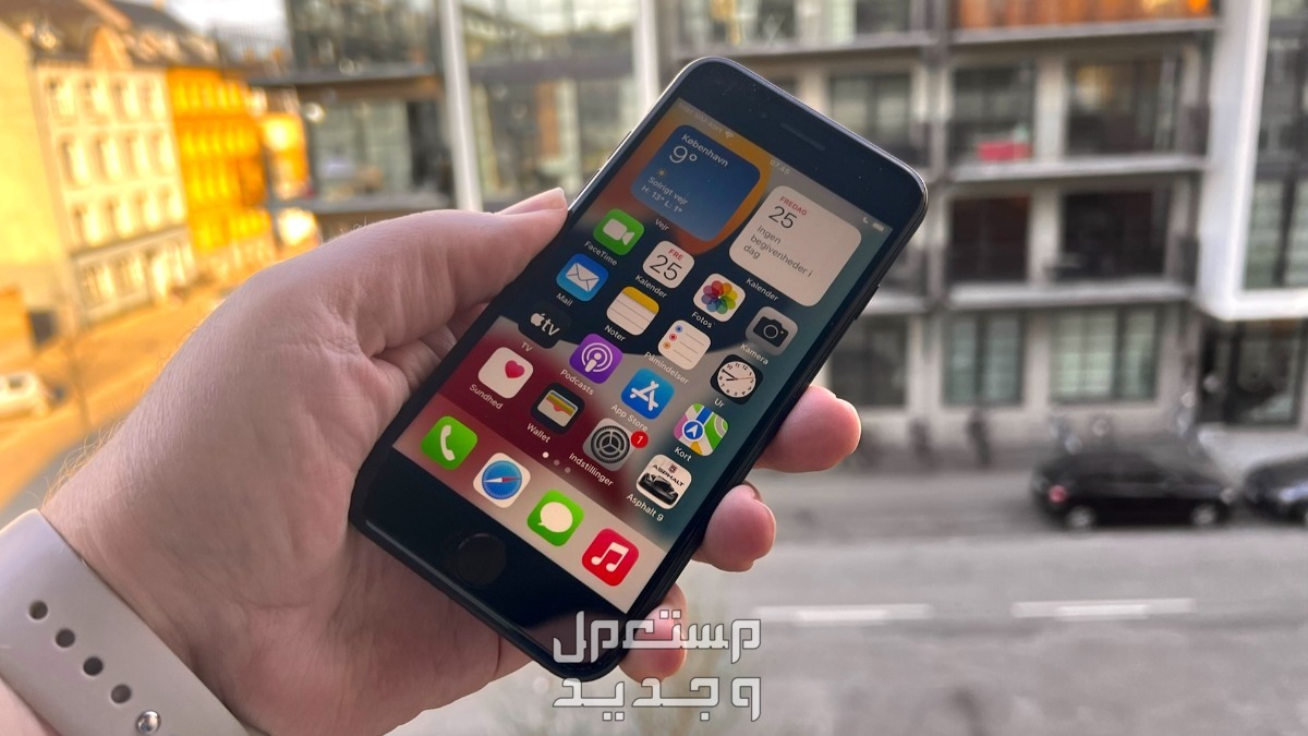 مواصفات وسعر هاتف أبل قابل للطي "iPhone Flip" وموعد طرحه ارخص ايفون