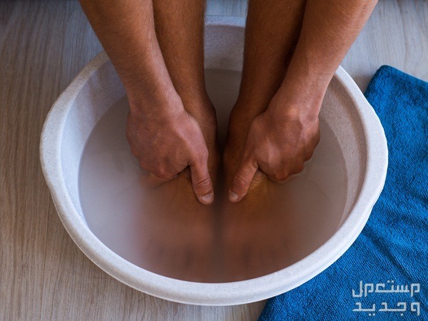 فوائد وأضرار وضع القدمين في الماء والملح والخل في الأردن أضرار وضع القدمين في الماء والملح والخل
