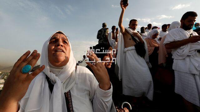تعرف على مناسك الحج للنساء بالصور في الأردن سيدة تدعو الله في يوم عرفة