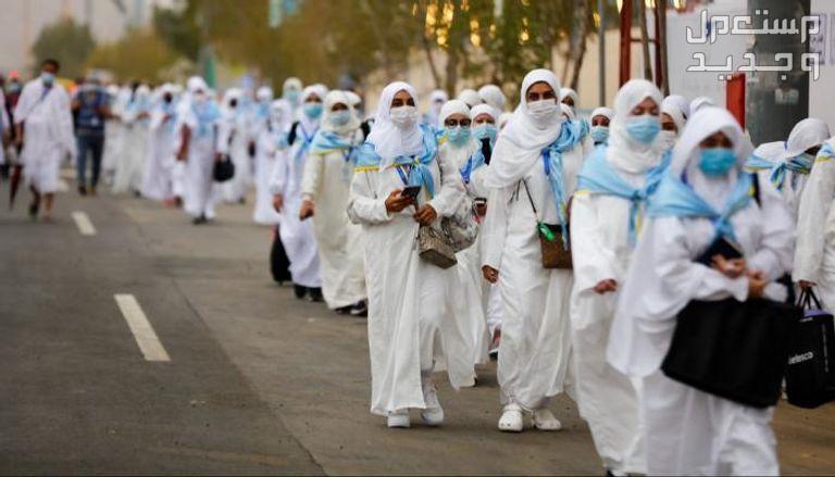 تعرف على مناسك الحج للنساء بالصور مجموعة من النساء في الحج