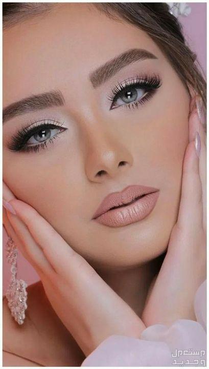 طريقة عمل مكياج العيون بالصور ميك اب عيون